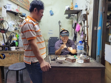 Jewellers in Phnom Penh's Central Market