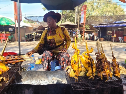 Oudong local market