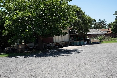 Fruit stall on Hume Highway