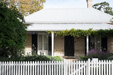 Hunter's Hill Cottage